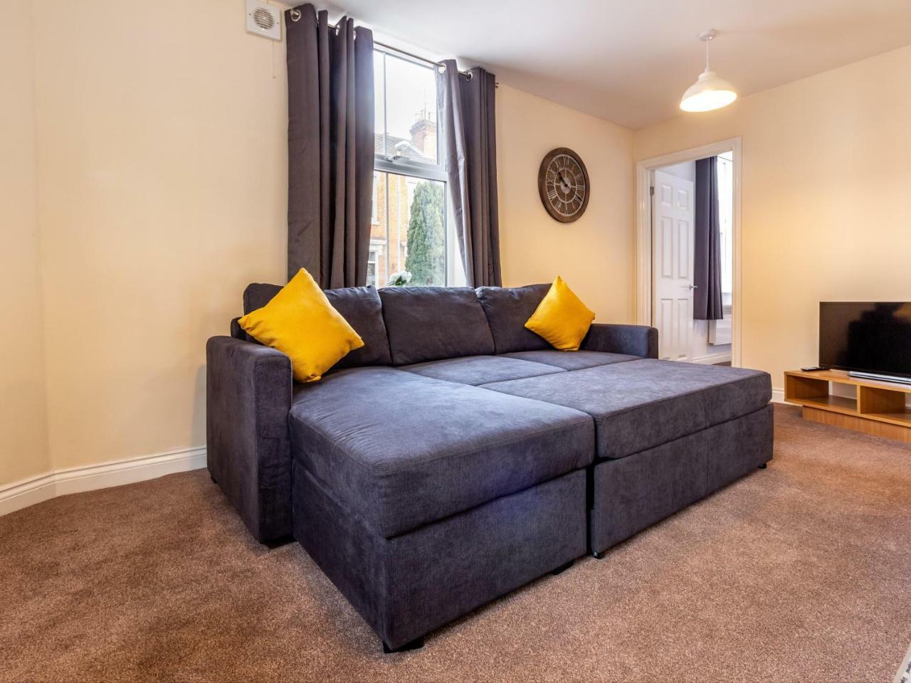 Northfield Street, Worcester City Centre - Guest Homes Luaran gambar