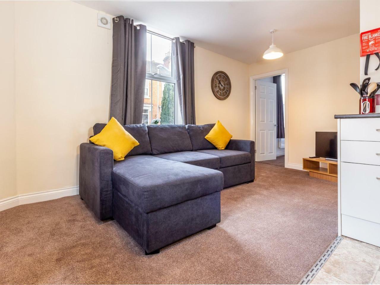 Northfield Street, Worcester City Centre - Guest Homes Luaran gambar